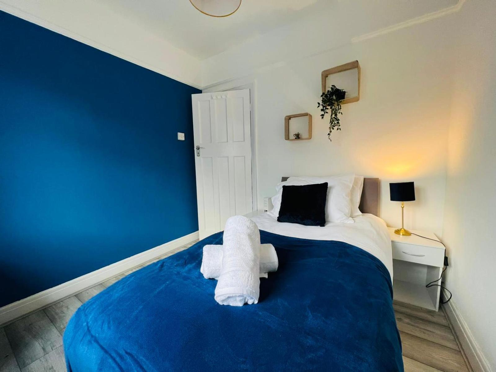 Hotel Sariyu Space Luton à Luton  Extérieur photo