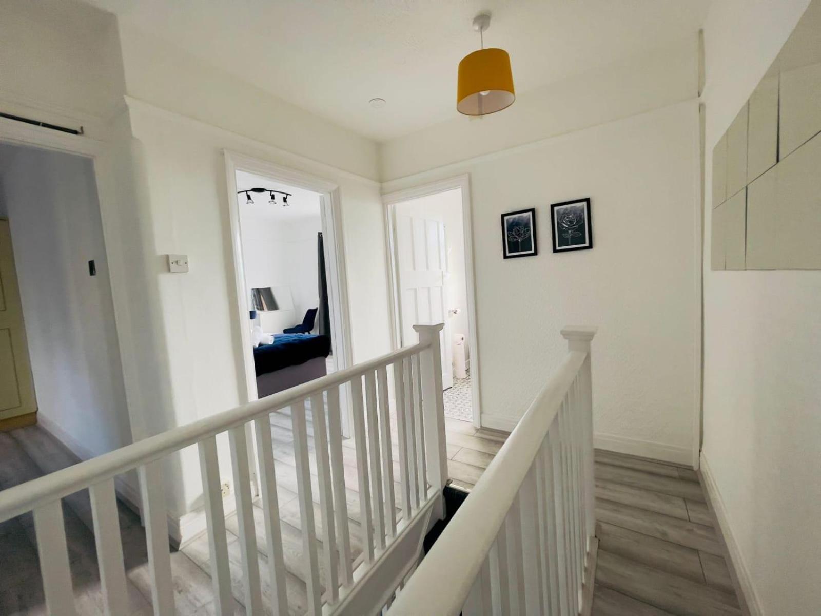 Hotel Sariyu Space Luton à Luton  Extérieur photo