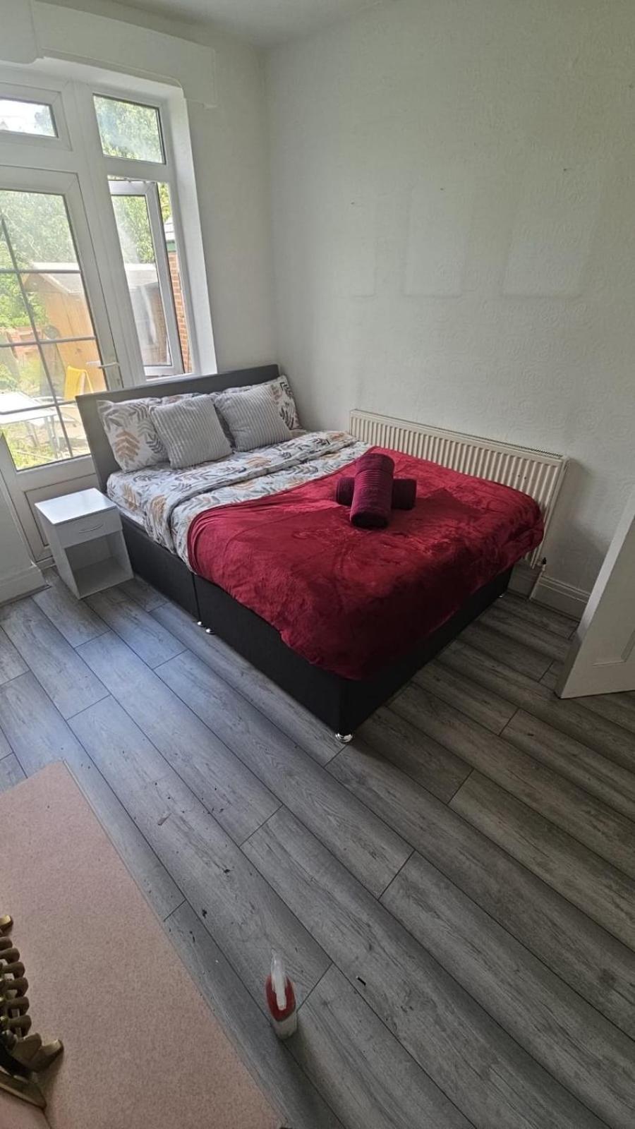 Hotel Sariyu Space Luton à Luton  Extérieur photo